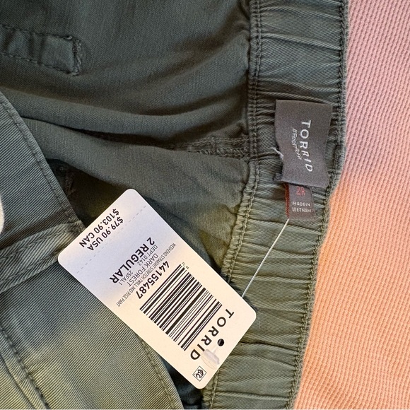 sz 2 TORRID Pull-On Weekend Straight Stretch Twill Pant NEW Dark Forest green - Picture 6 of 8